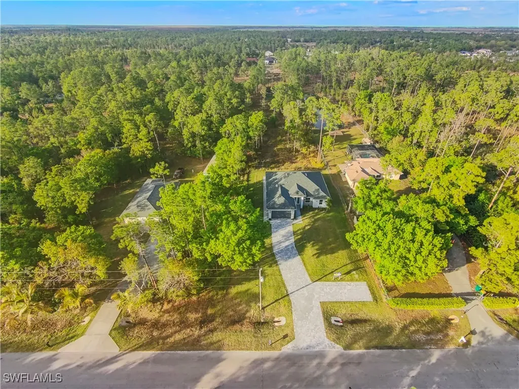 3433 66th Avenue NE Naples FL 34120