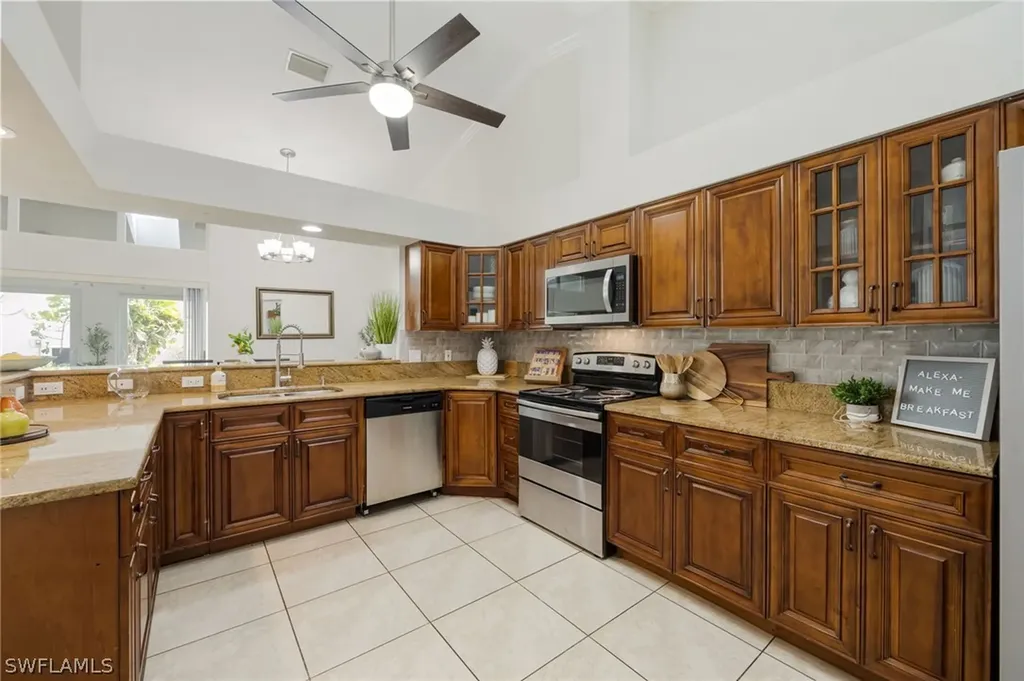 113 Quail Hollow Court Naples FL 34113