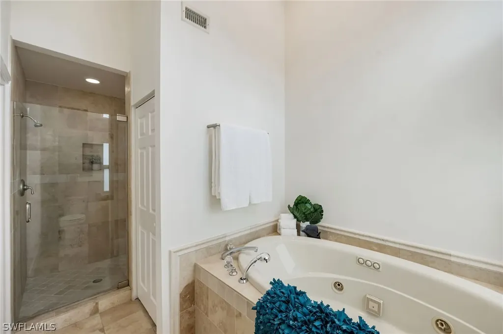 113 Quail Hollow Court Naples FL 34113