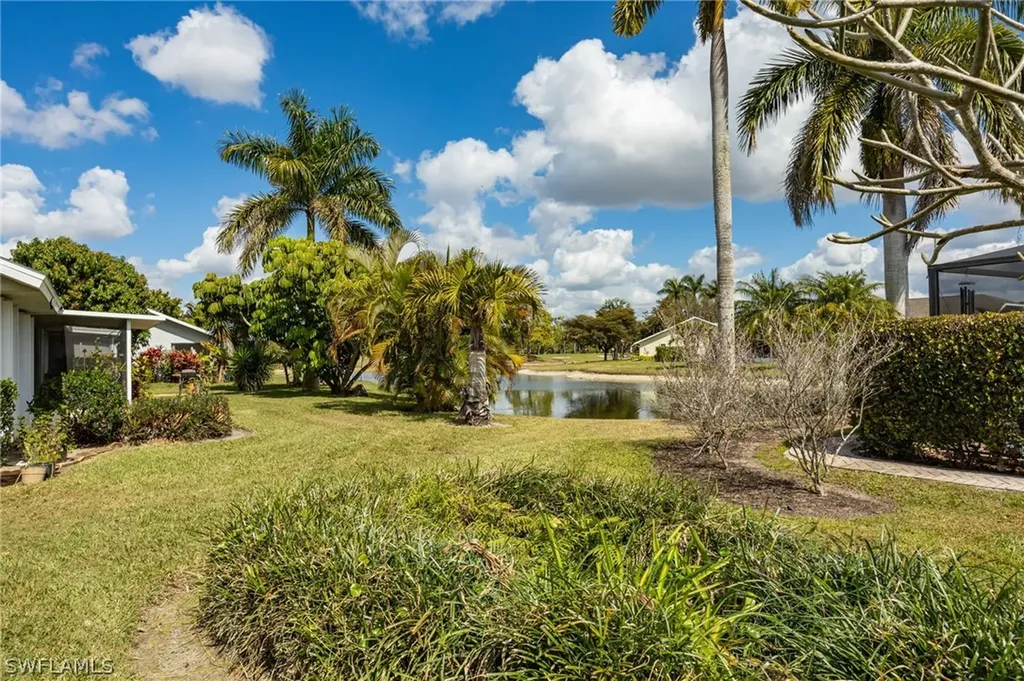 113 Quail Hollow Court Naples FL 34113