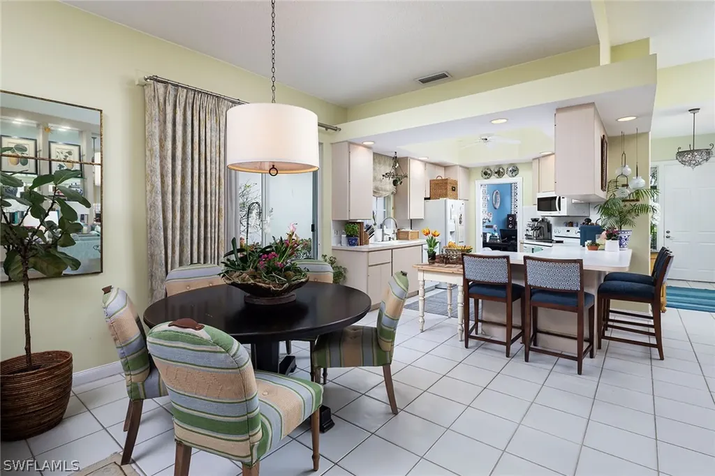 3822 Huelva Court Naples FL 34109