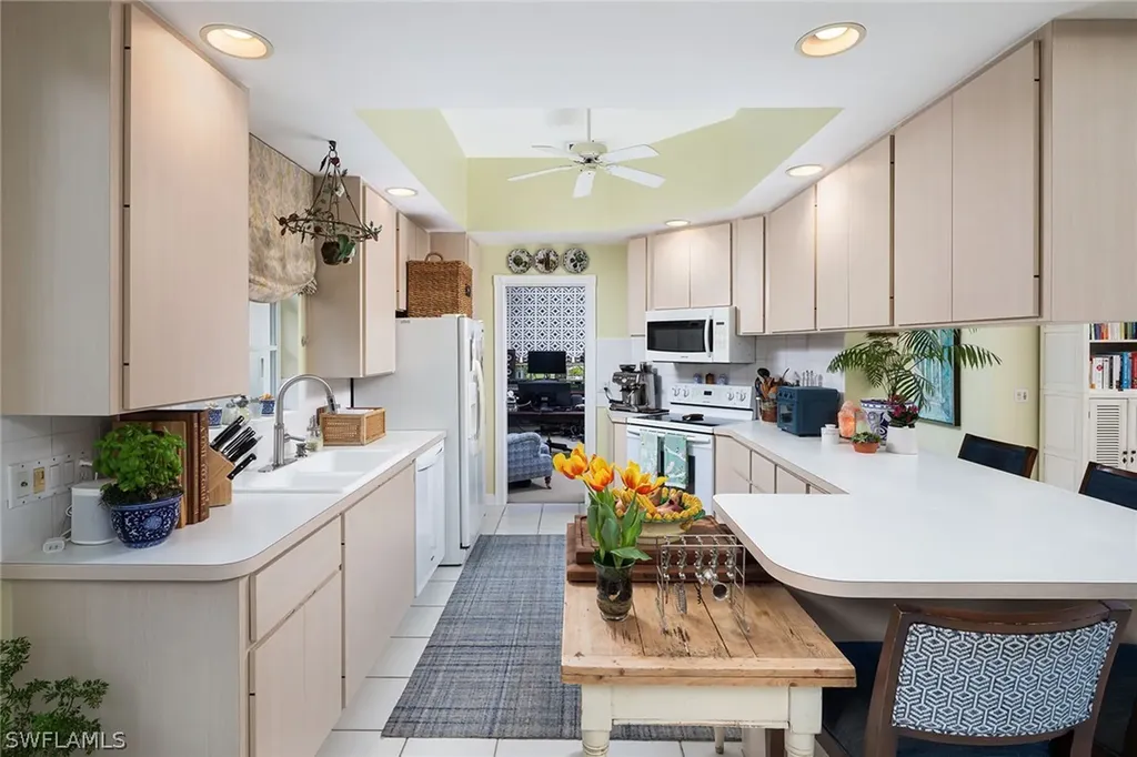 3822 Huelva Court Naples FL 34109
