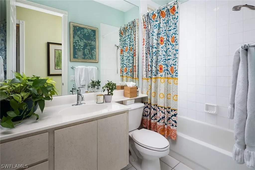 3822 Huelva Court Naples FL 34109