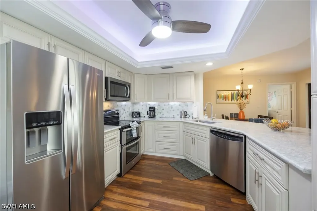 592 Beachwalk Circle Naples FL 34108