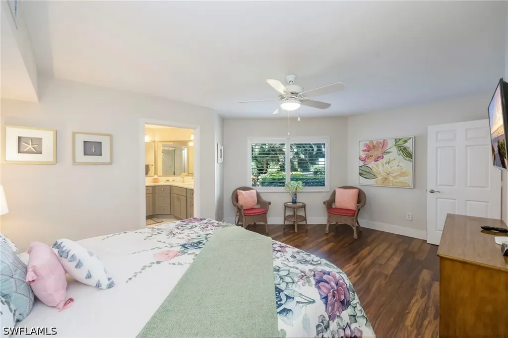 592 Beachwalk Circle Naples FL 34108