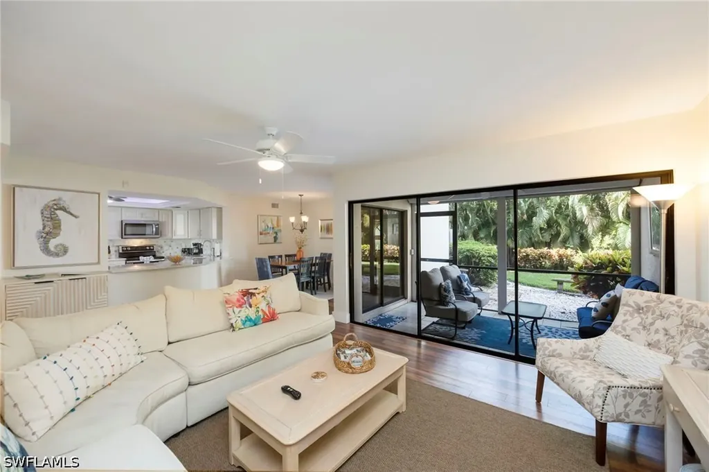 592 Beachwalk Circle Naples FL 34108