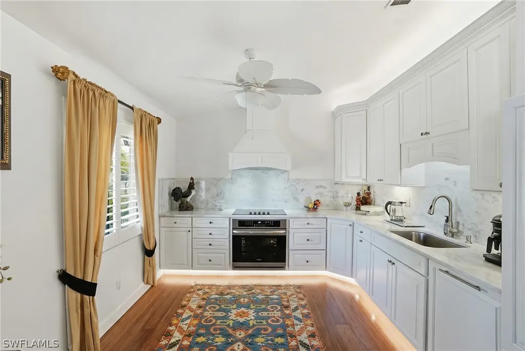 3231 Horse Carriage Way Naples FL 34105