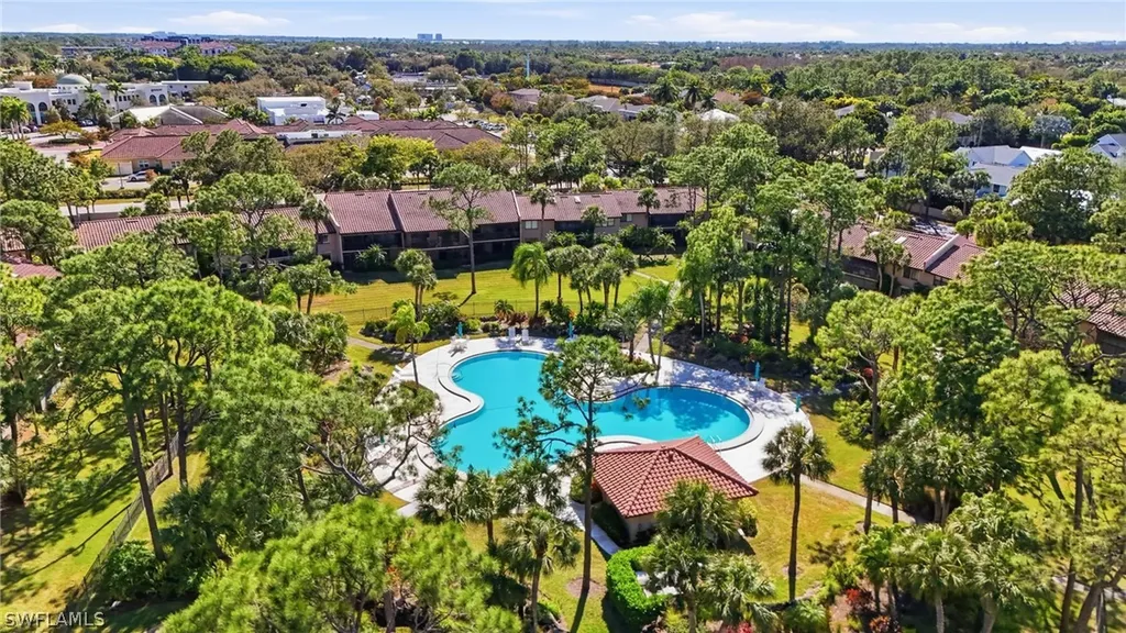 3231 Horse Carriage Way Naples FL 34105