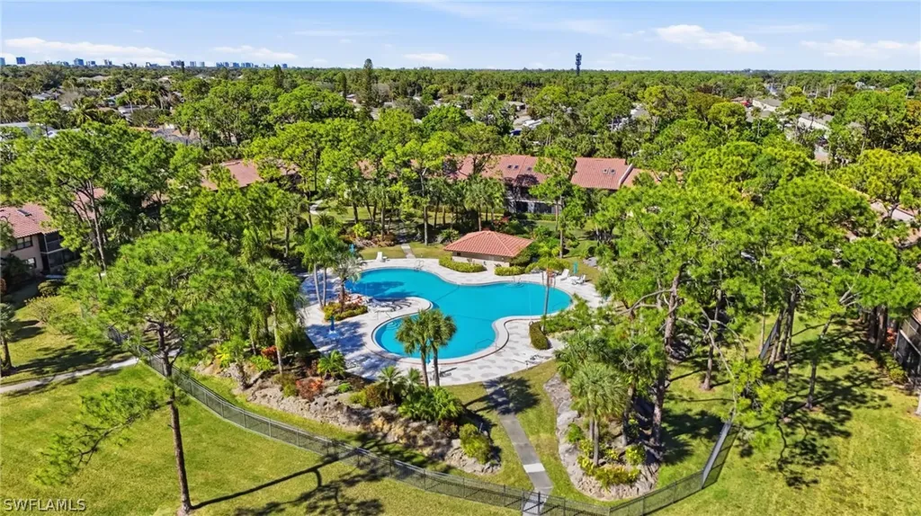 3231 Horse Carriage Way Naples FL 34105