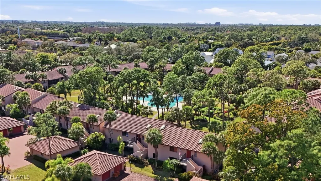 3231 Horse Carriage Way Naples FL 34105