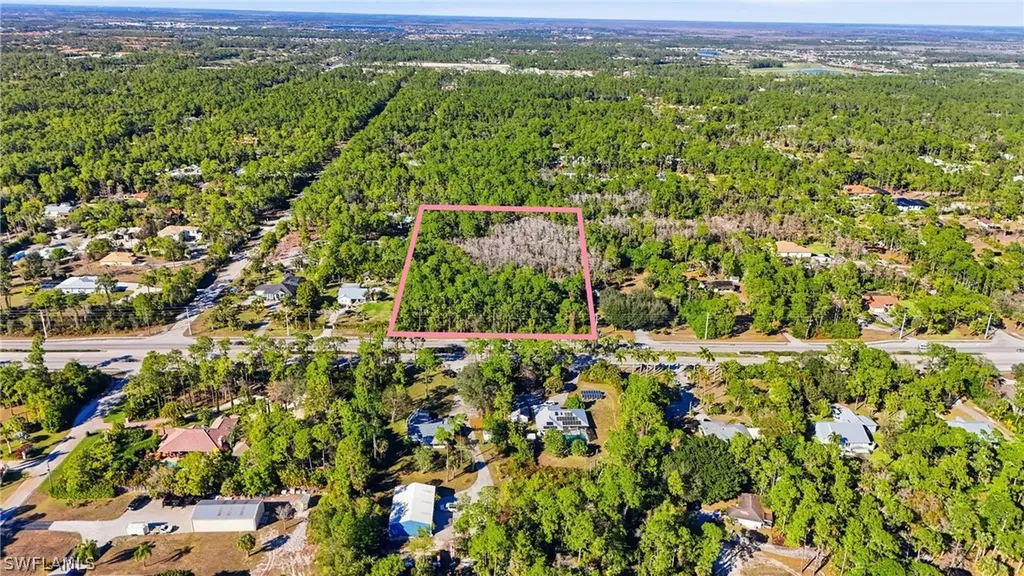 Xxxx Golden Gate Boulevard W Naples FL 34120