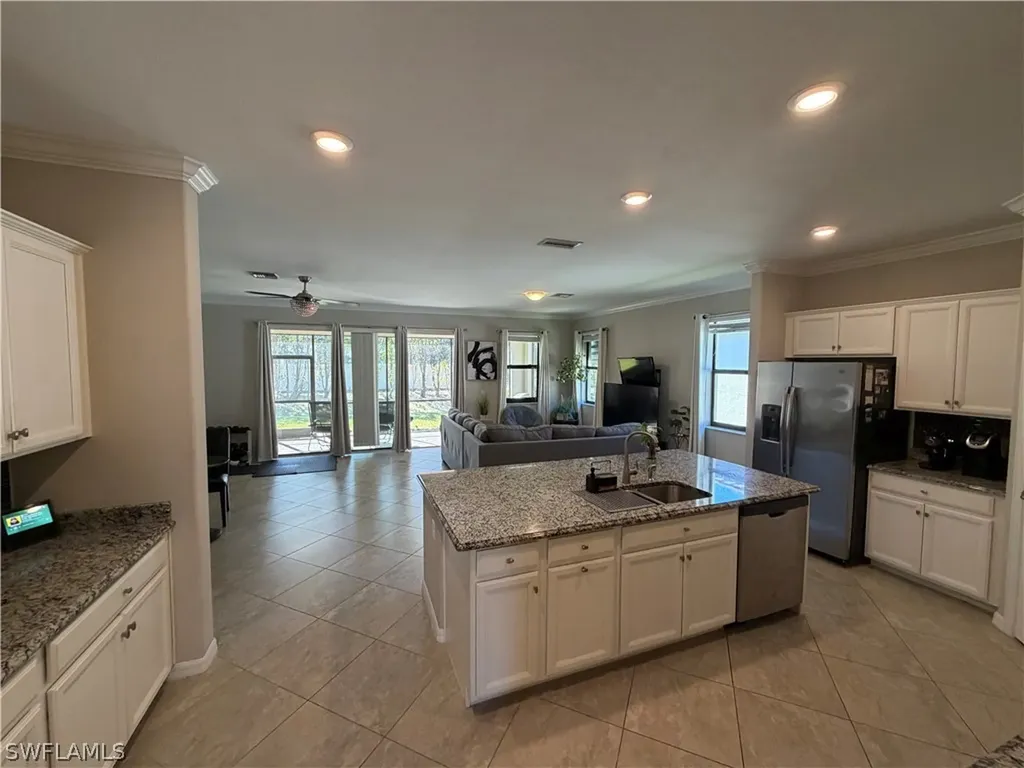4284 Raffia Palm Circle Naples FL 34119
