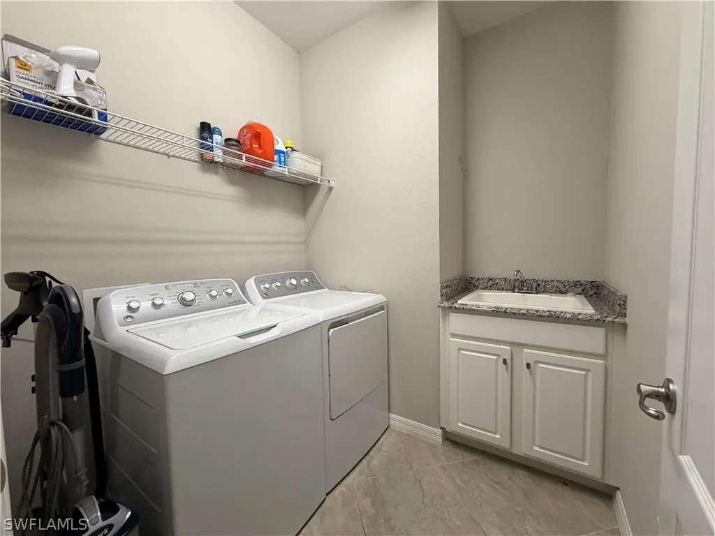 4284 Raffia Palm Circle Naples FL 34119
