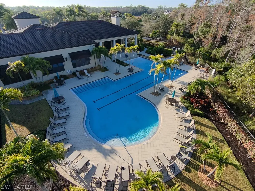 4284 Raffia Palm Circle Naples FL 34119