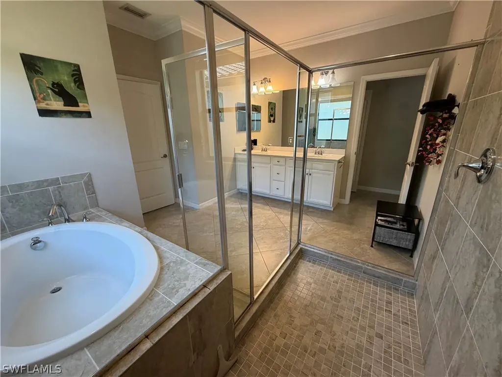 4284 Raffia Palm Circle Naples FL 34119