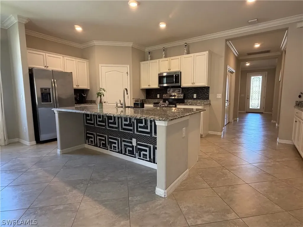 4284 Raffia Palm Circle Naples FL 34119