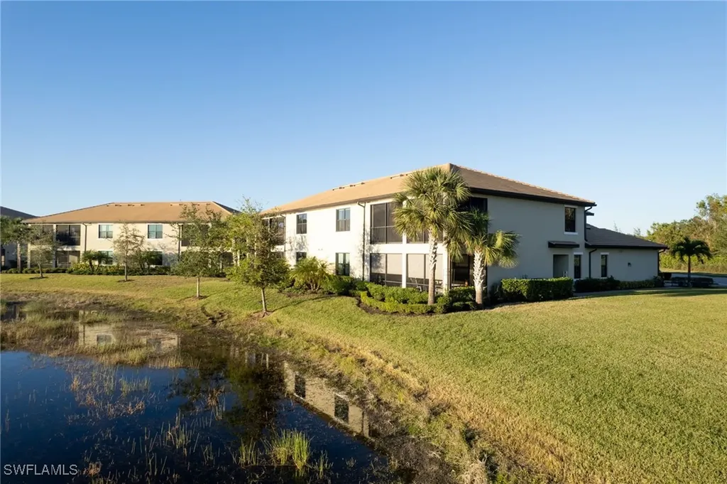 2351 Montserrat Lane Naples FL 34120
