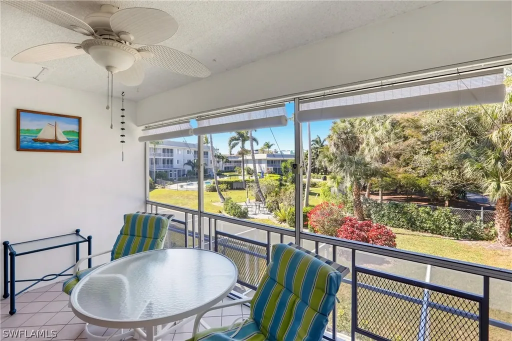 215 Cypress Way E Naples FL 34110