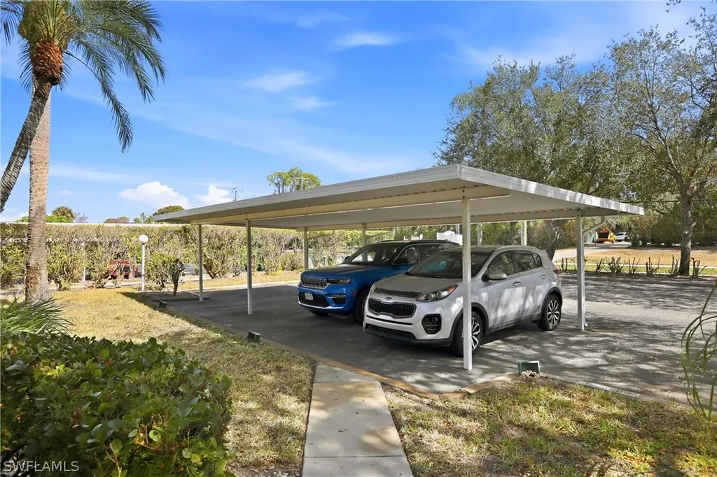 215 Cypress Way E Naples FL 34110