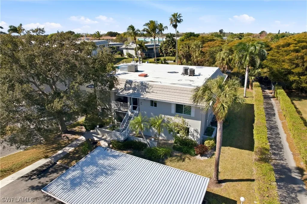 215 Cypress Way E Naples FL 34110