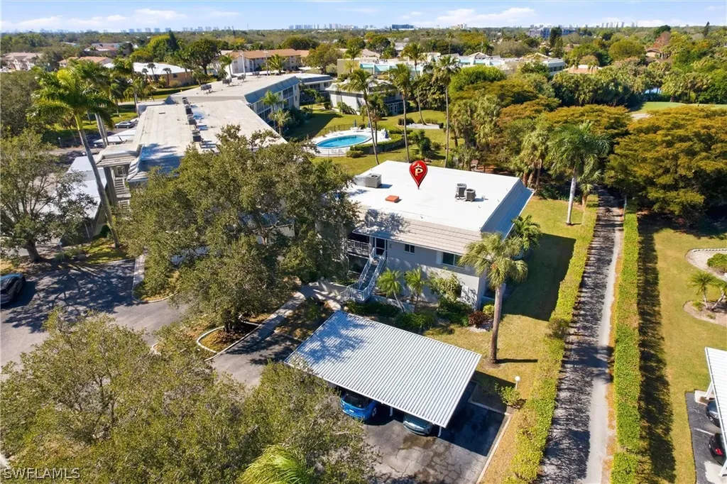 215 Cypress Way E Naples FL 34110