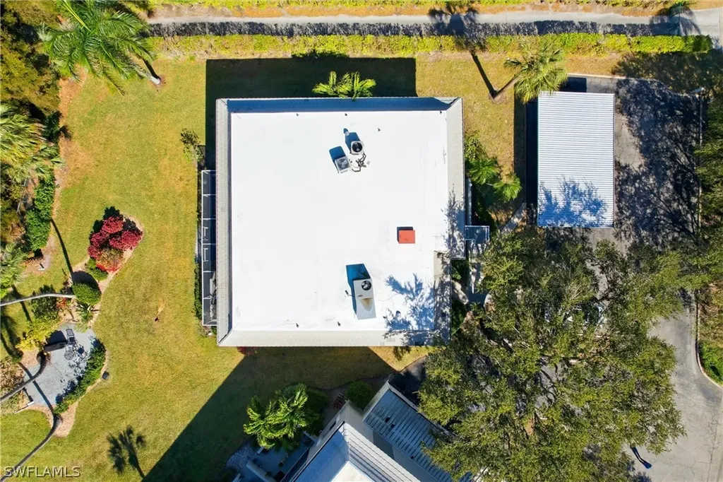 215 Cypress Way E Naples FL 34110