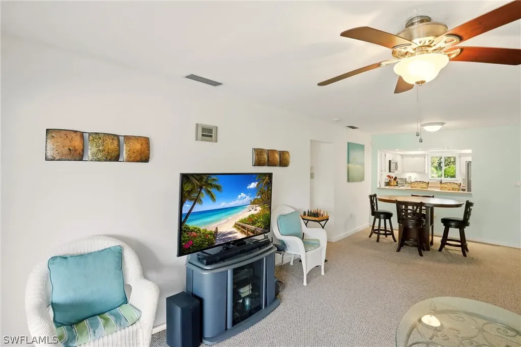 215 Cypress Way E Naples FL 34110