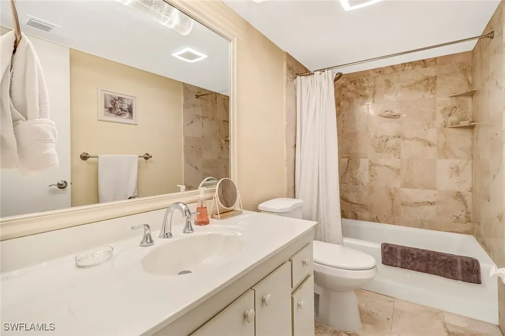 185 Cypress Way E Naples FL 34110