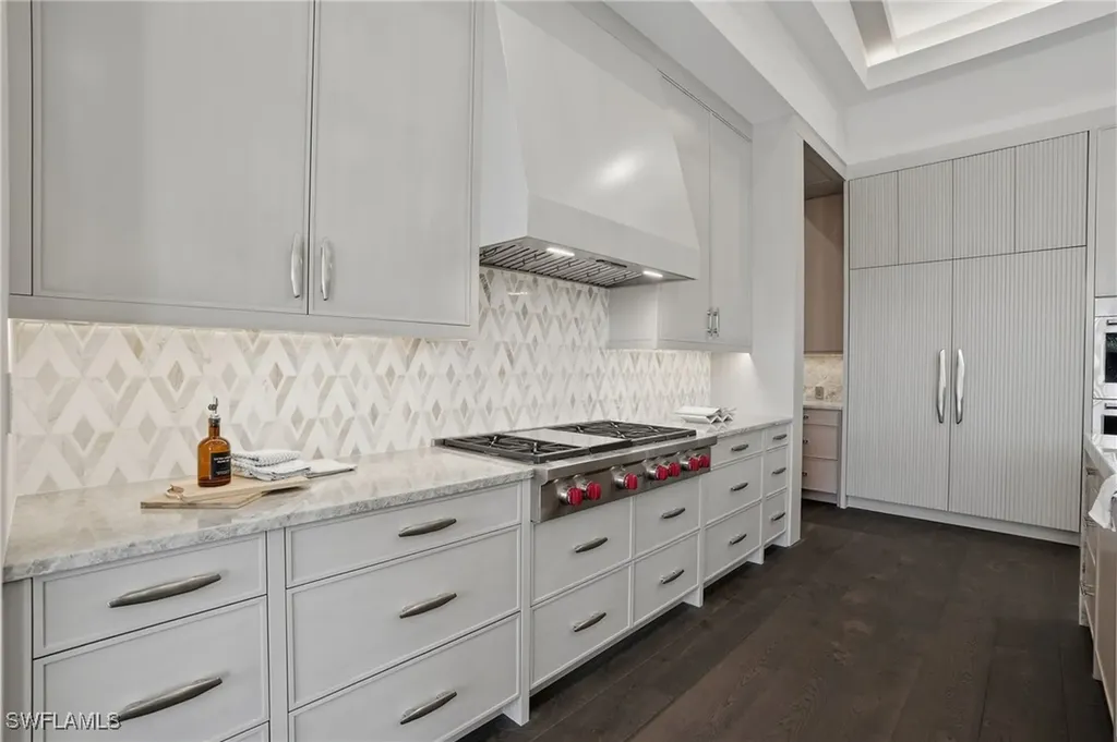 510 Neapolitan Lane Naples FL 34103