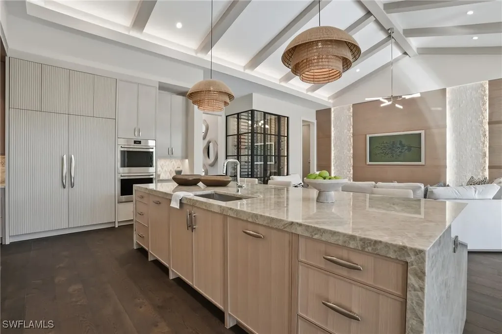 510 Neapolitan Lane Naples FL 34103