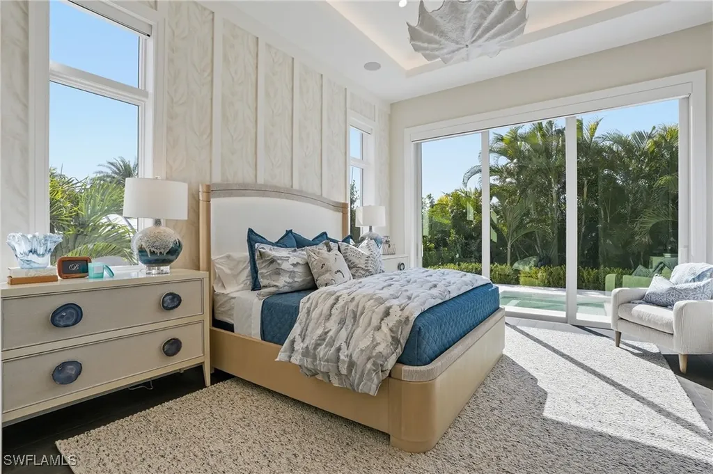 510 Neapolitan Lane Naples FL 34103