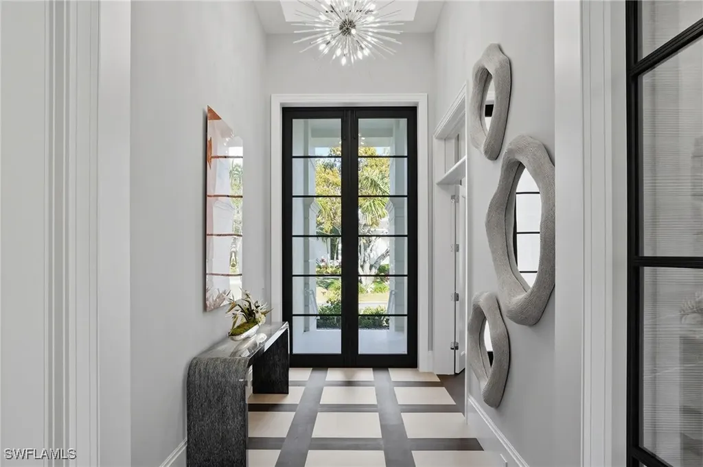 510 Neapolitan Lane Naples FL 34103