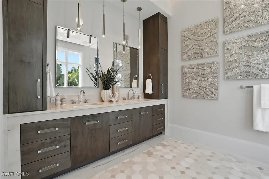 510 Neapolitan Lane Naples FL 34103