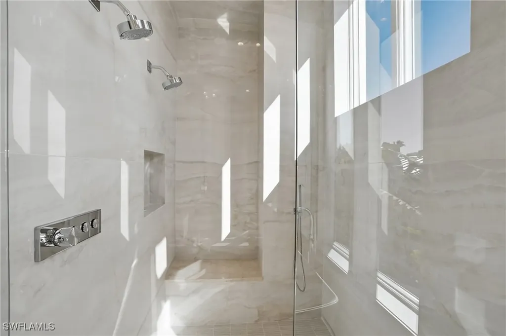 510 Neapolitan Lane Naples FL 34103