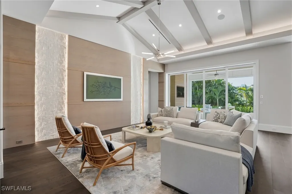 510 Neapolitan Lane Naples FL 34103