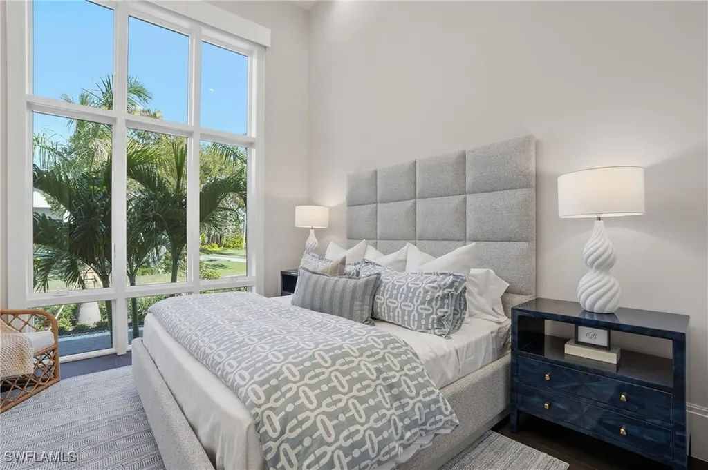 510 Neapolitan Lane Naples FL 34103