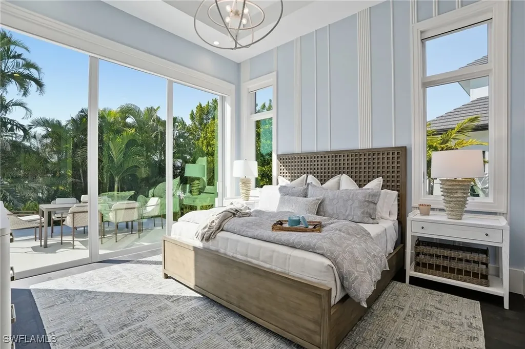 510 Neapolitan Lane Naples FL 34103