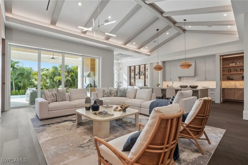 510 Neapolitan Lane Naples FL 34103