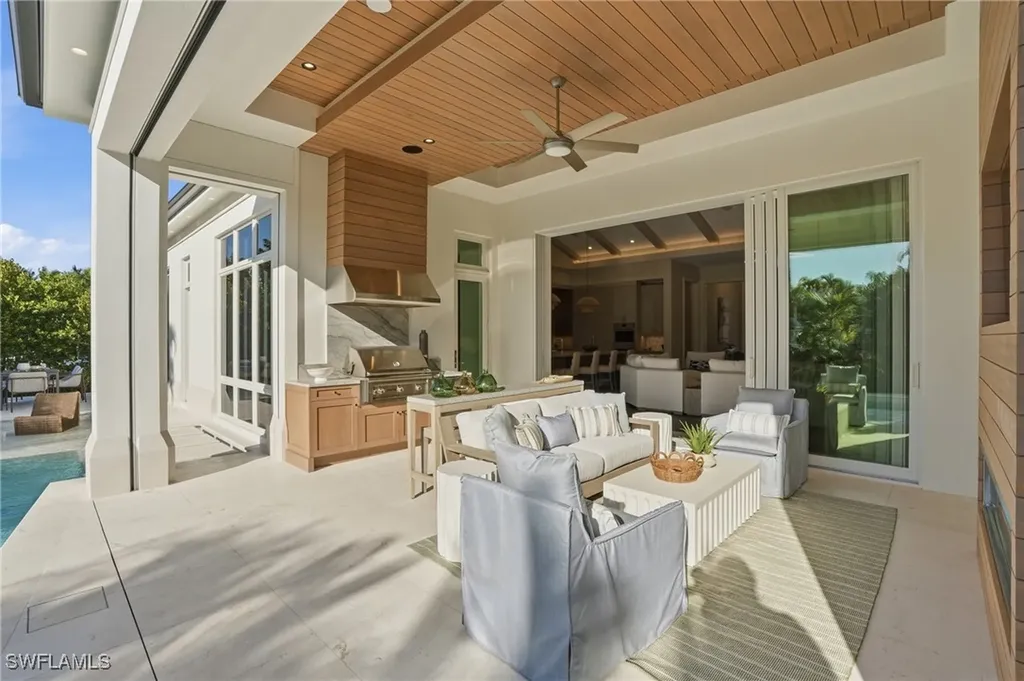 510 Neapolitan Lane Naples FL 34103