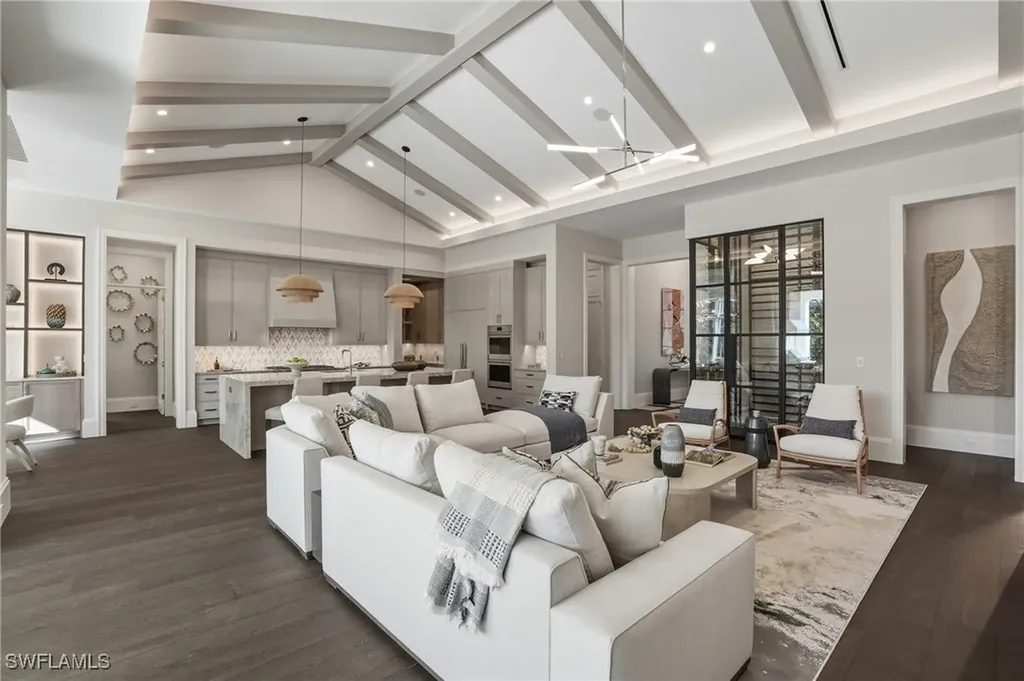 510 Neapolitan Lane Naples FL 34103