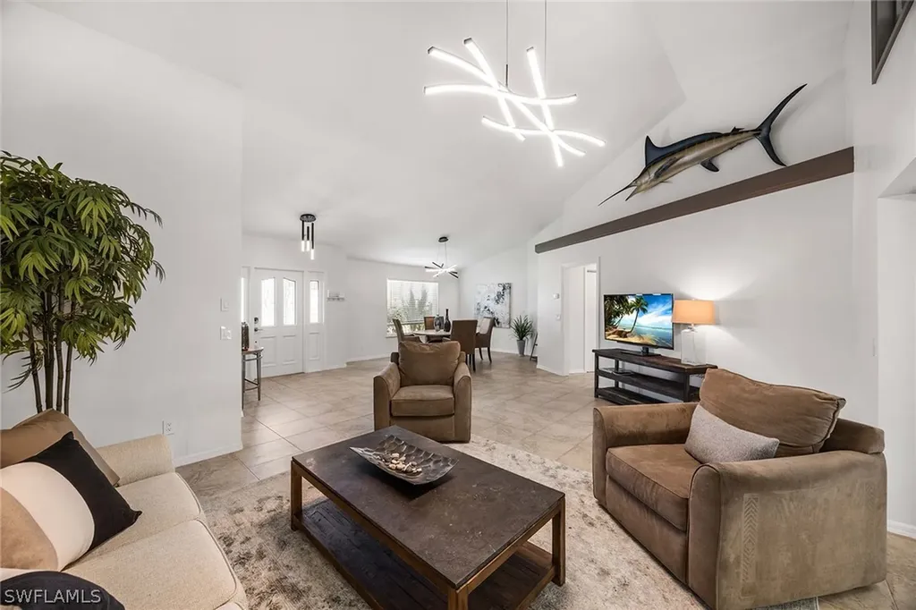 2529 Kings Lake Boulevard Naples FL 34112