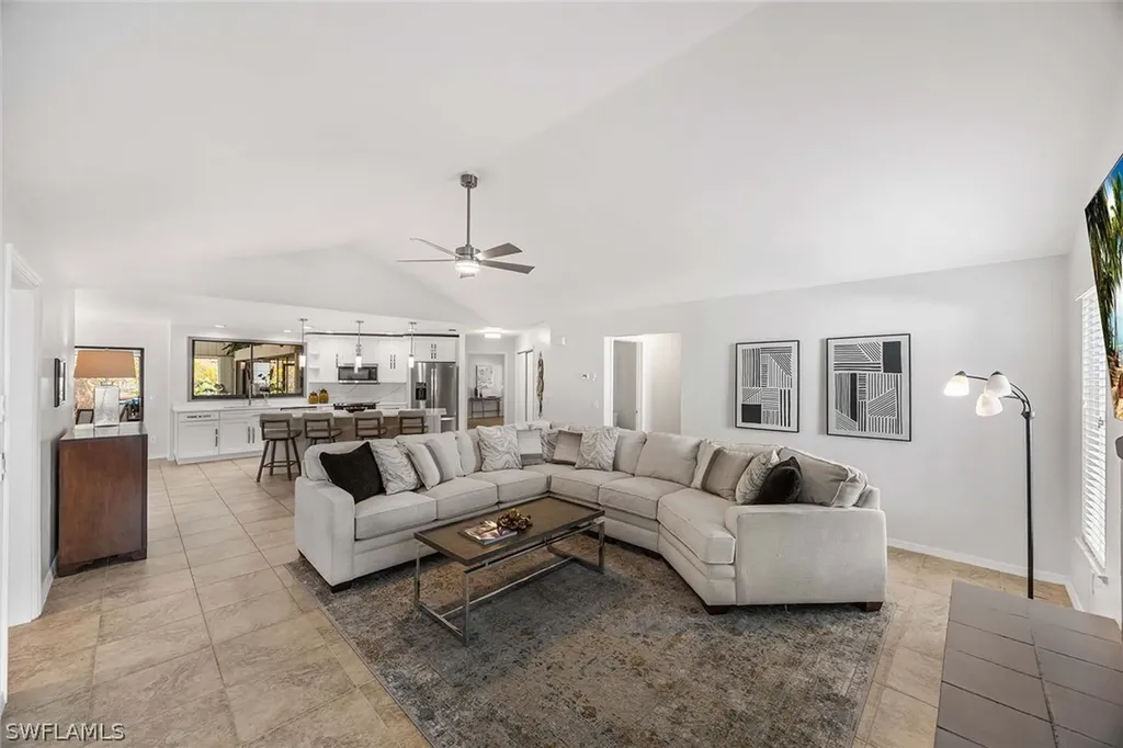 2529 Kings Lake Boulevard Naples FL 34112