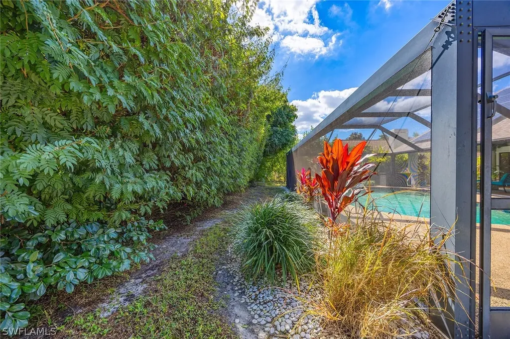 2529 Kings Lake Boulevard Naples FL 34112