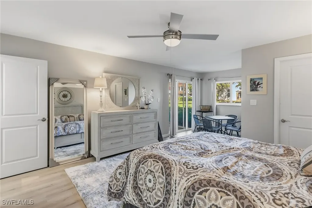 555 Park Shore Drive Naples FL 34103