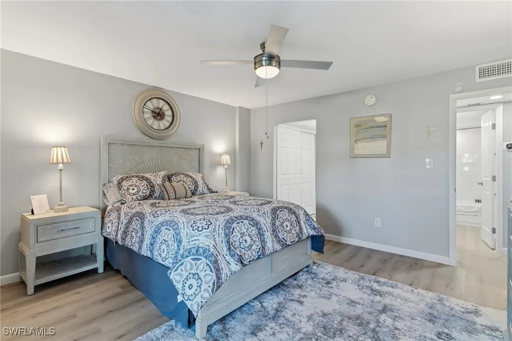 555 Park Shore Drive Naples FL 34103