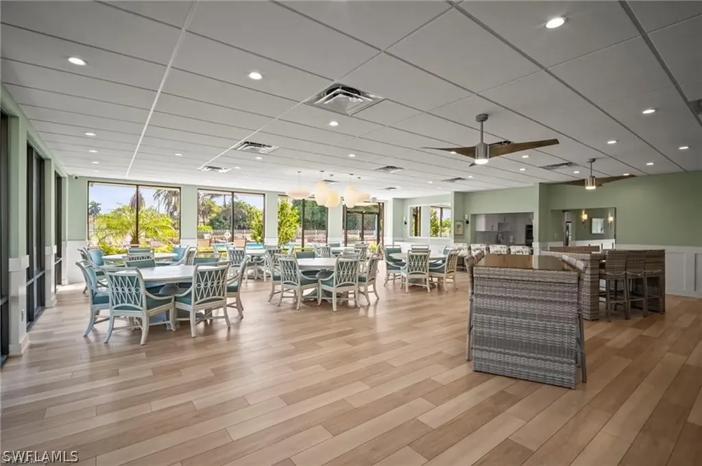 555 Park Shore Drive Naples FL 34103