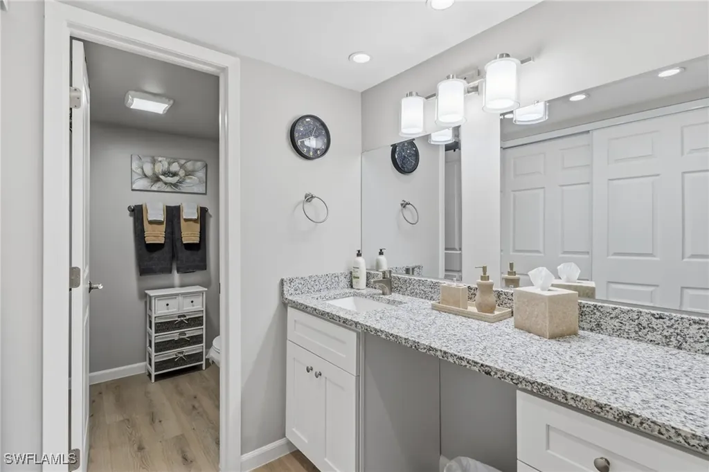 555 Park Shore Drive Naples FL 34103