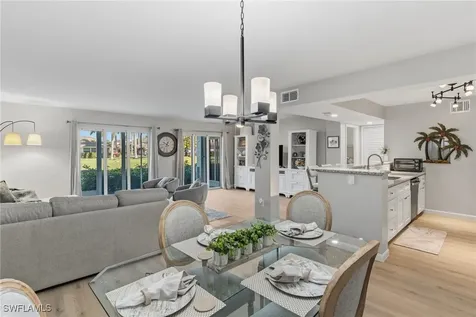 555 Park Shore Drive Naples FL 34103