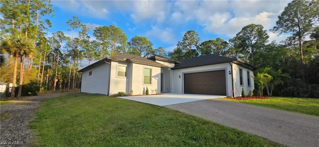 598 2nd Street SE Naples FL 34117