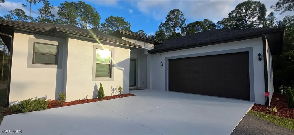 598 2nd Street SE Naples FL 34117